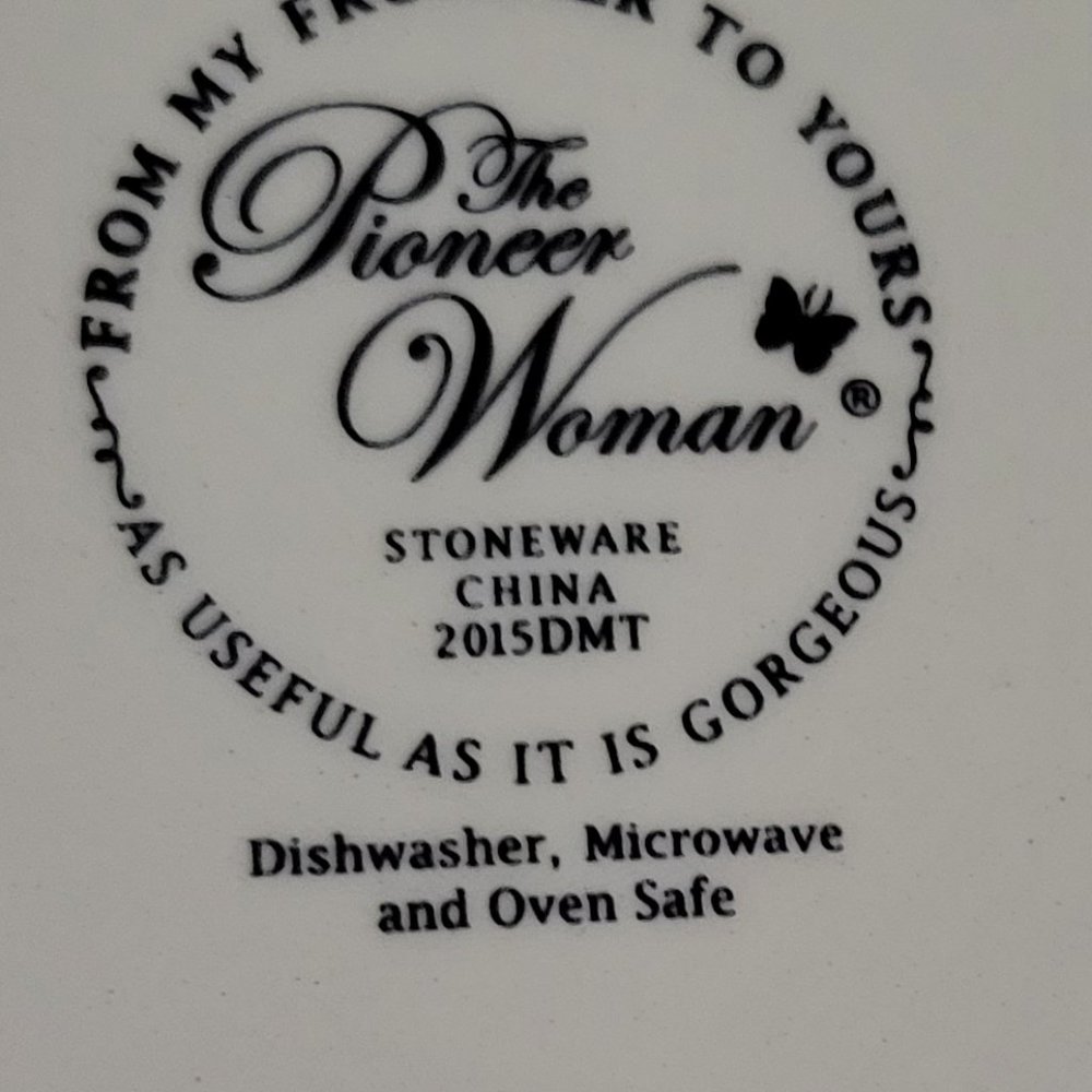 The pioneer woman 11.5" Dazzling Dahlias with Sentiment Pie Plate